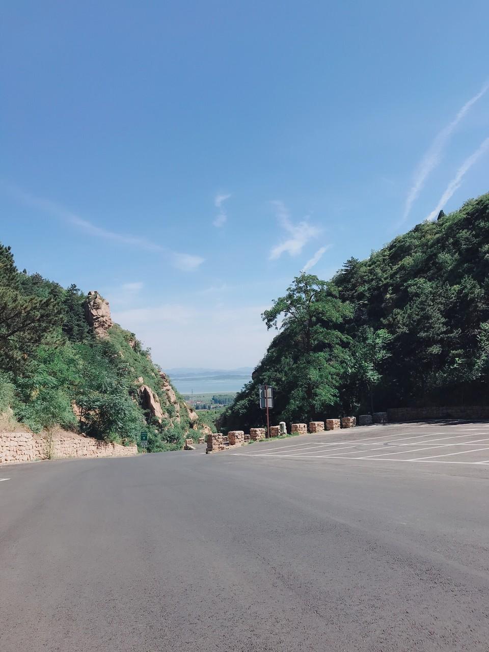 宋pro ev-这个车如果爬那种大坡，会不会很费电？会不会动力不足？就像北京云峰山树屋的山前大坡
