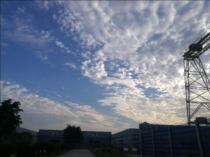 长安cs75-请问14款CS75的中控台大屏幕导航可不可以改成液晶显示屏？