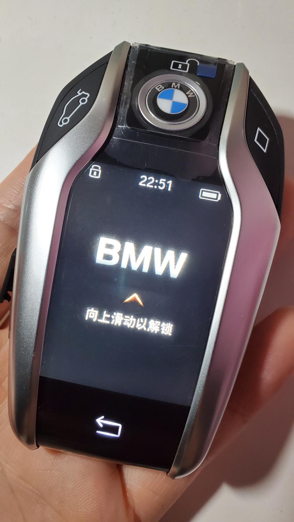 宝马6系gt-大神进来看看，这是不是2020款宝马6gt？4s店说是2020款的豪华版。今天提车，还没上牌，2019年9月生产的。系统是ID7。
懂车帝参数里面低配是有写雾灯，但是我没有雾灯。又是米其林轮胎……