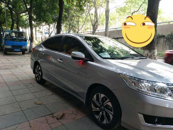 凌派银色好看吧？