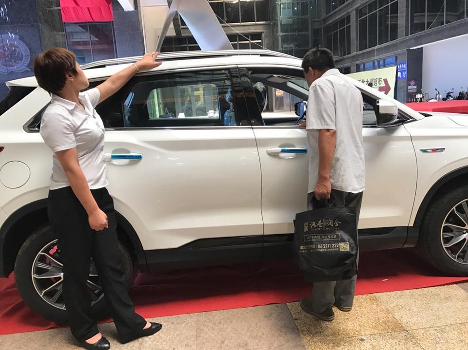 swm斯威g01-去店里看了一下新车 还是很不错的