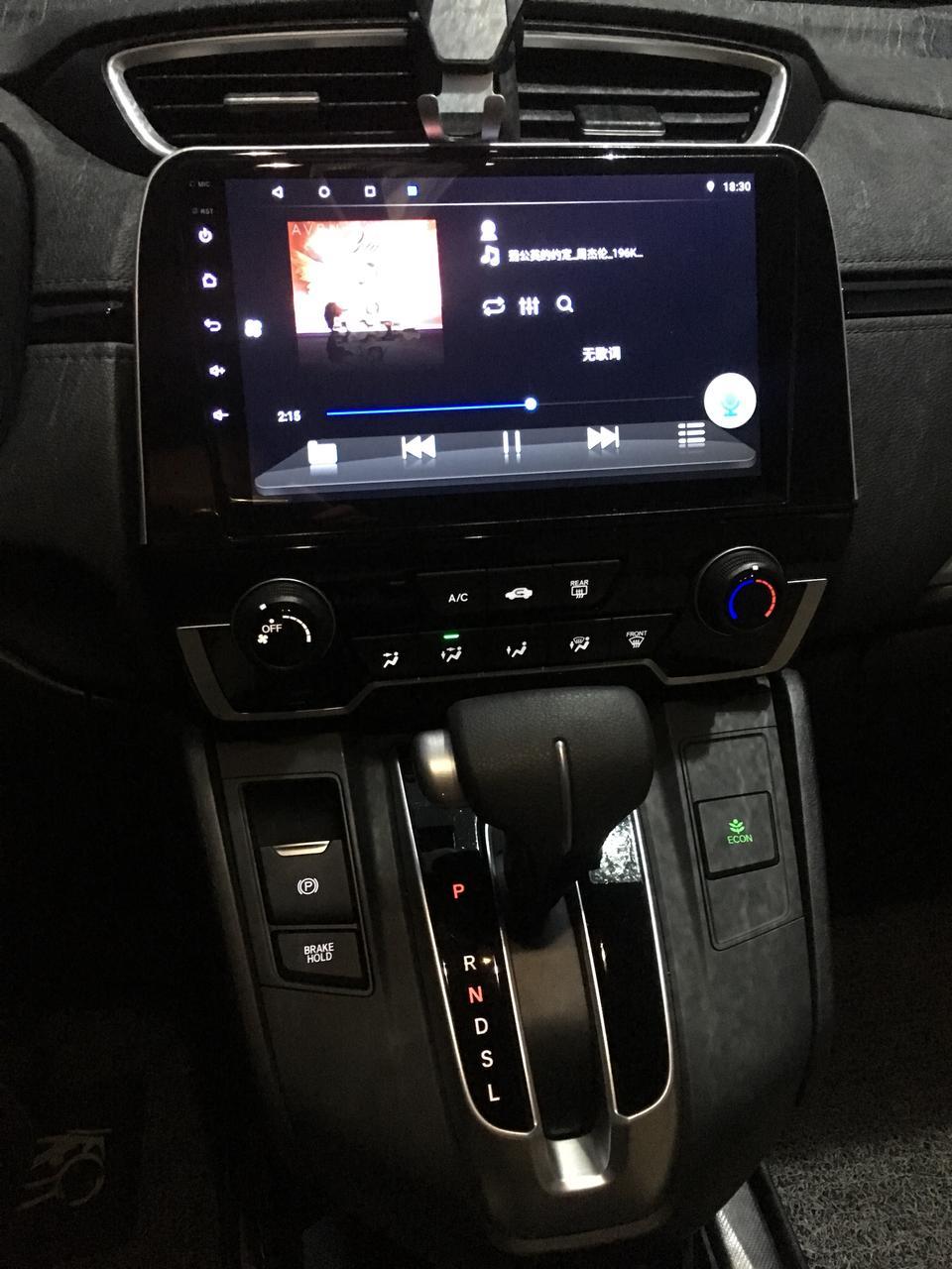本田cr-v-2019CRV舒适版，1.5t，6000公里。这段时间天气不热开车都是开窗，风扇和制冷都不开，最近发现开车的时候出风口油热风出来而且带有一股塑料烧焦的味道。具体是什么问题呢哪位大神指导一下