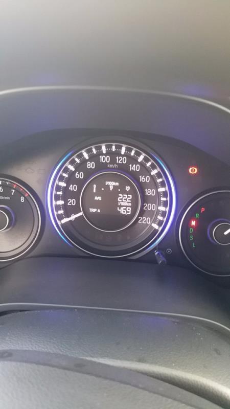凌派-问题： 油耗22.1L/100km，加满一箱油360元，目前还有一半