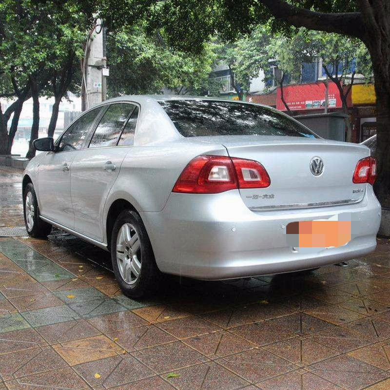 宝来车夏季加水是不比防冻液散热更好呢？