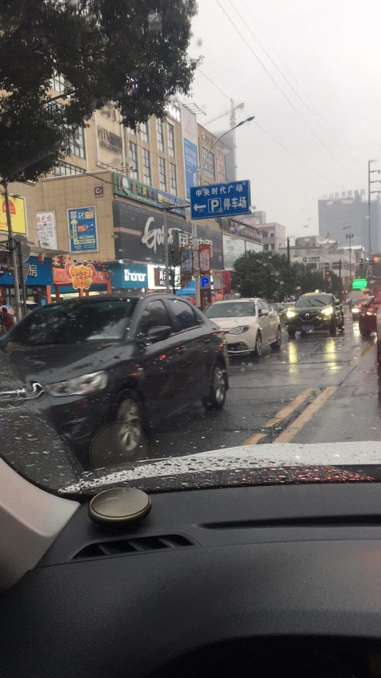 请问，18款宝来，起步40多个油，正常吗？四s店检测报告，没问题，