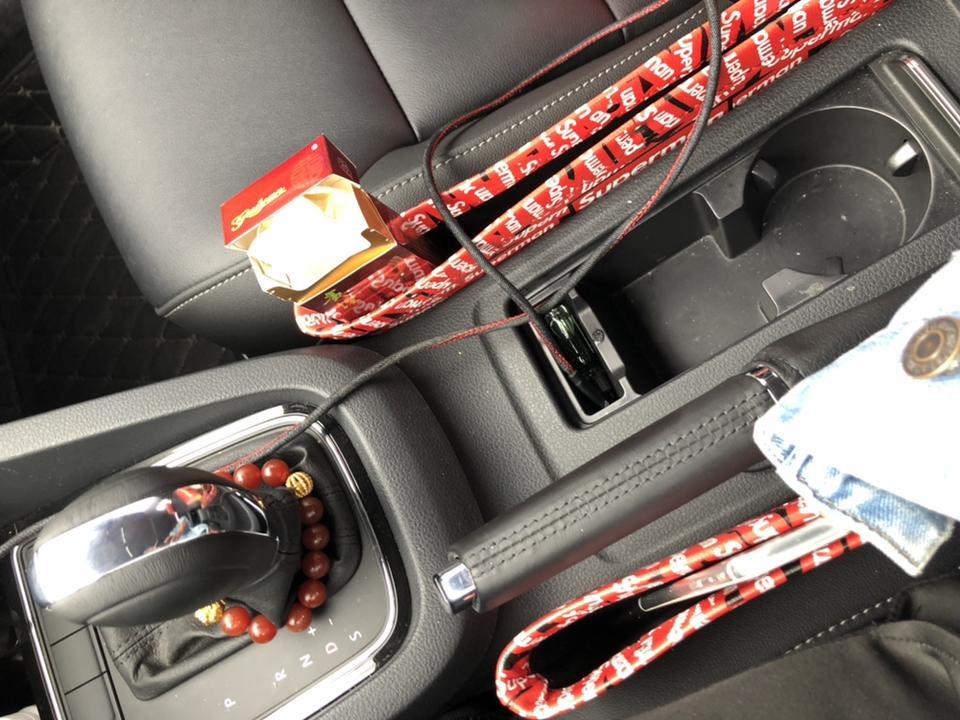 18款速腾，想请问扶手箱总成能更换其他大众车型吗？个人觉得太矮了。急求