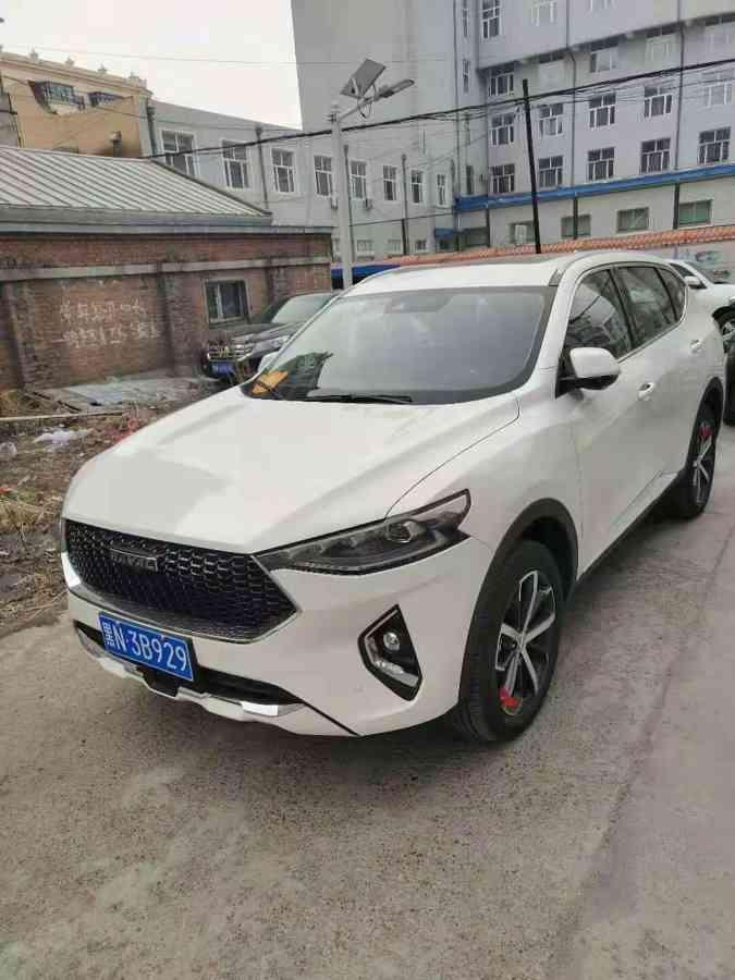 2020款博越跟哈弗的F71.5T涡轮增压的这两款车该怎么选，本人二十出头小青年想买一块年轻大气的一款车，一直在犹豫这两款车哪一款比较好，各位老板帮忙提提意见！！！