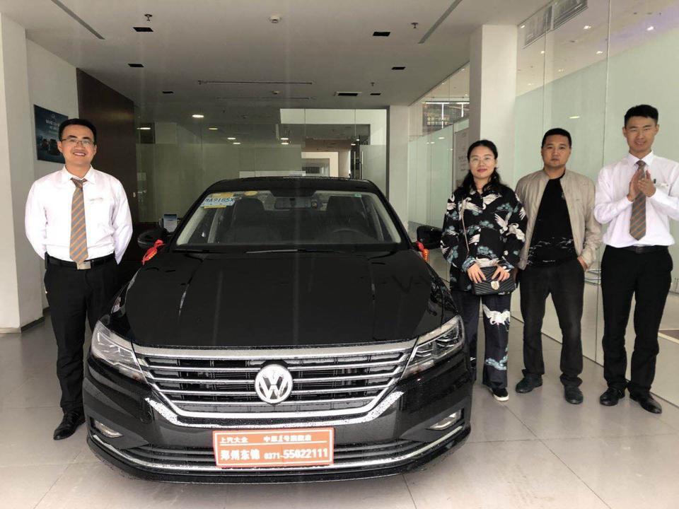 帕萨特-买车是先交钱还是先验车，是边交钱边验车，还是综合算完再验车