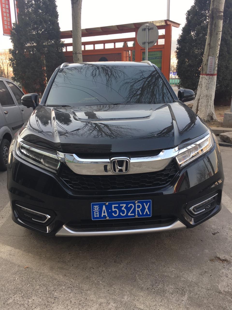 帕萨特-去年九月份的冠道四驱低配，跑了四千公里，现在能卖多少钱了？