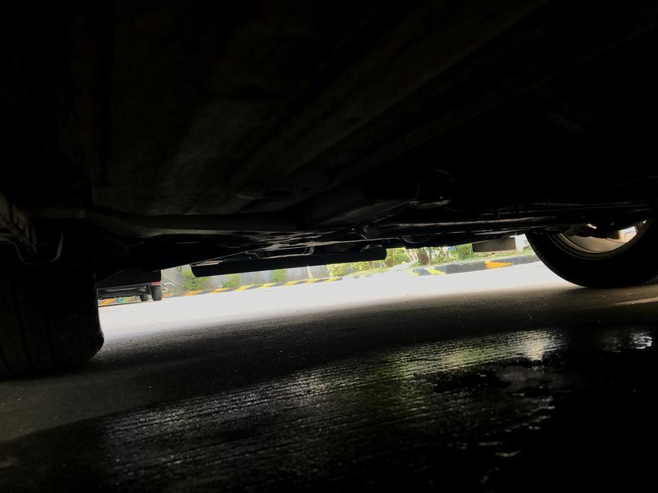 轩逸-待车开空调，底盘这个位置滴水出来的？