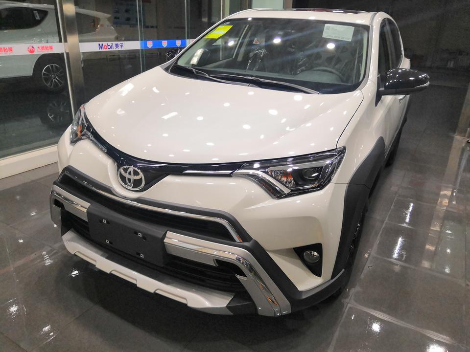 rav4荣放-2019款荣放X限量版开暖气升高到1200转，暖气关掉恢复正常，怎么回事