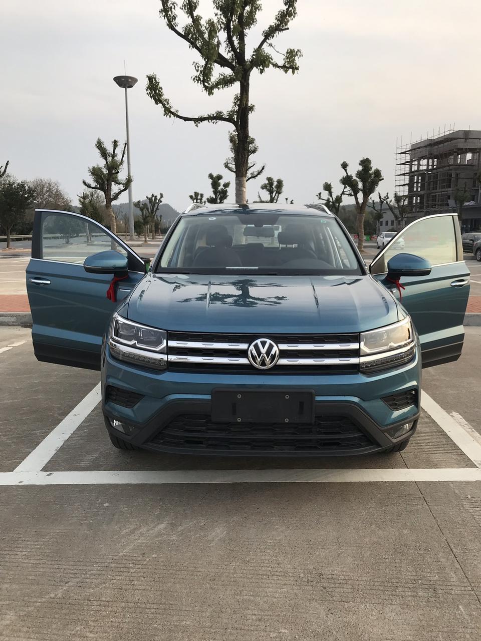 途岳-你们的脚垫是安装的，还是全包的？