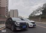 本田cr-v-风尚版自动驻车 有人说开启自动驻车 就是等红绿灯?方便  不要挂空挡 拉电子手刹  也有人说自动驻车  长期使用对车有影响   求大佬解答