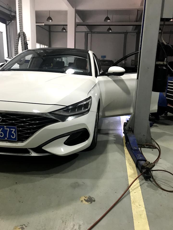 菲斯塔-智速，打方向盘异响问题已解决，8月提的车，500多公里的时候发现在原地或者速度很慢时，大幅度打方向盘有异响首保的时候去4S店检查，说是方向柱需要换，12月11号反馈给厂家发了新的方向柱，等了20天今天到货换了，异响问题已解决