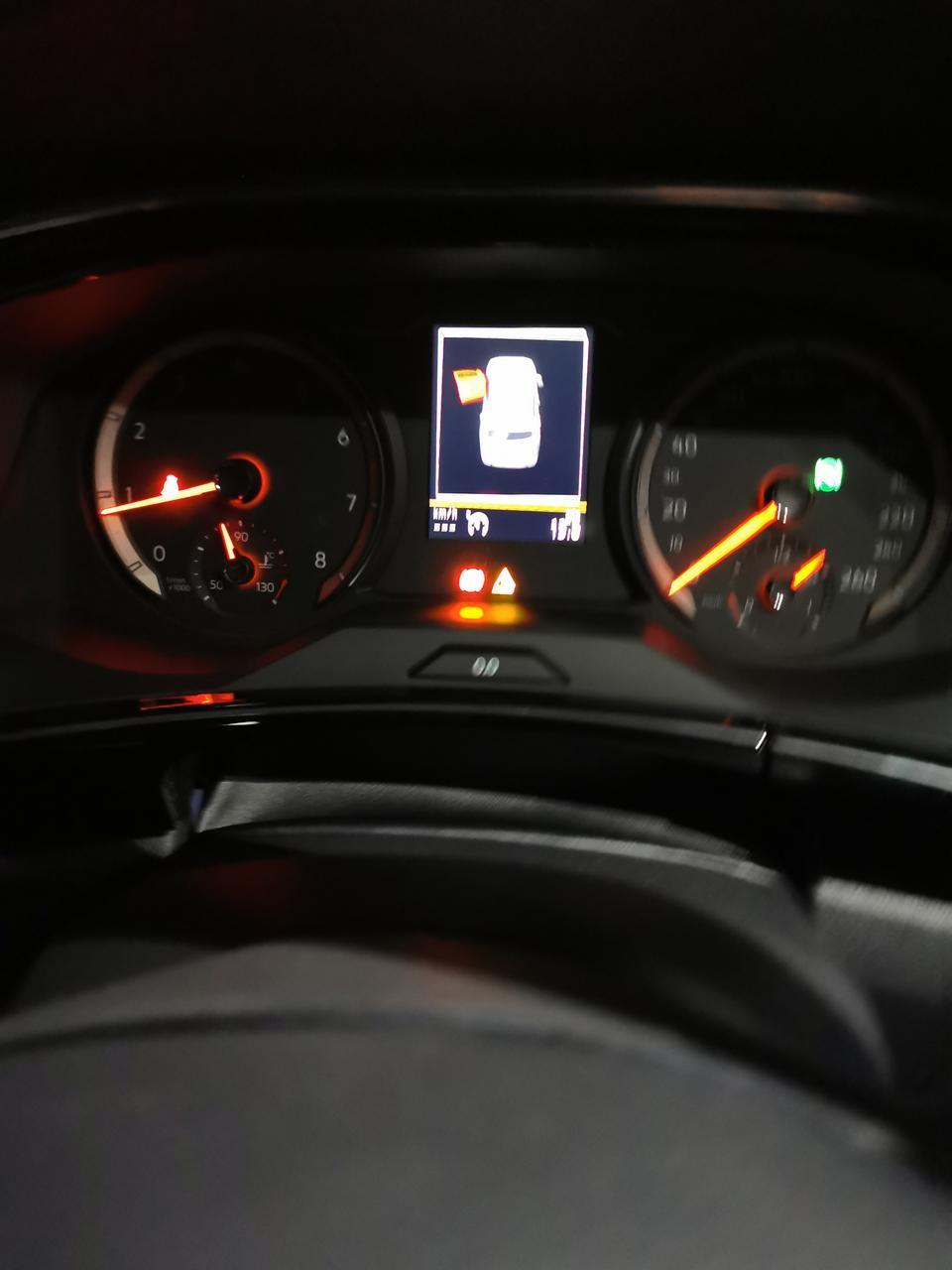 探岳-刚提的车   那个黄色感叹号是什么意思？