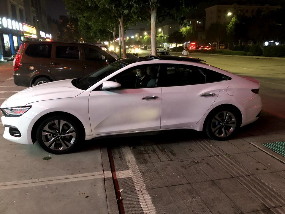 菲斯塔-大家的auto hold  有时候等红灯起步轻踩油门会有放屁一样的声音么？不是每次有