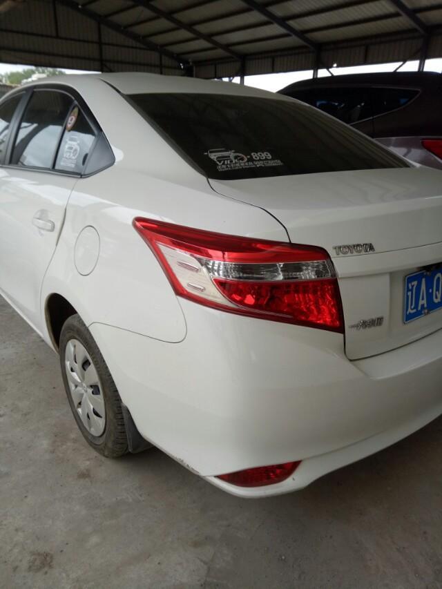 rav4荣放-丰田RAV4的加油口在哪侧，怎么打开？