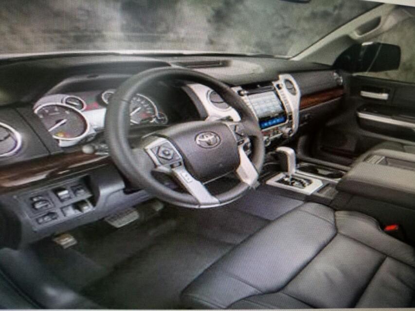 rav4荣放-请问一下老车友们车辆内部有设置点烟器吗？