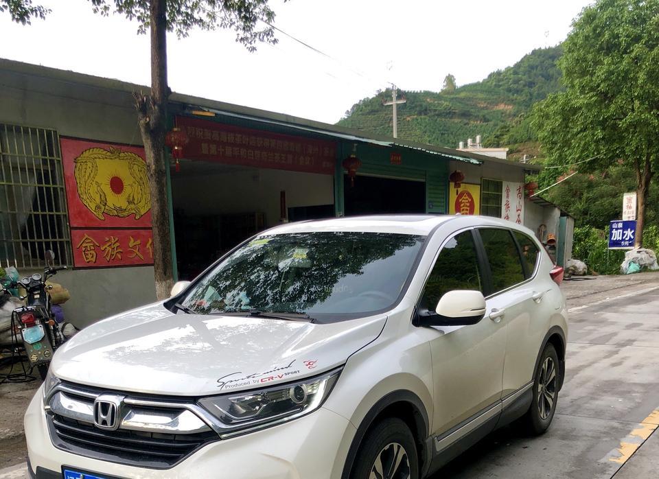 本田cr-v-18款crv怎么解除 挂P挡自动拉手刹。想做个四轮定位都做不了，老是自己拉手刹