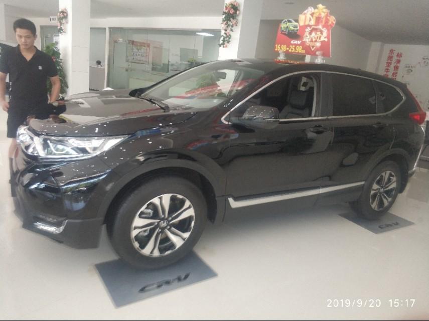 本田cr-v-问一下各位车友。 CRV风尚版和舒适版哪款比较好。如果舒适版后加装屏幕雷达等东西会不会对车后期有影响