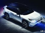 rav4荣放-今年买车，一直在纠结亚洲龙还是即将上市的RAV4，城市家用居多，两个都喜欢啊。。求朋友们解惑