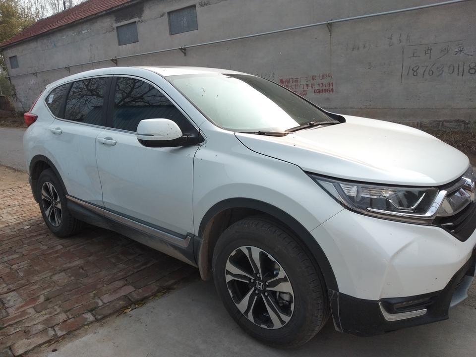 本田cr-v-刚买了一个月的车又出新款了，还降价升级了，这让我情何以堪啊！最起码你等个半年六个月的，也就不说什么了！悲哀啊！