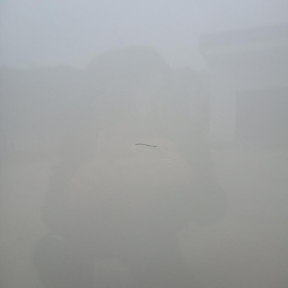 雷凌-两边车门被刮花了，请问到4S店去修贵吗？求大神指点