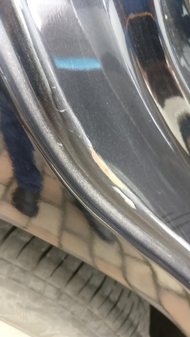 天籁-之前被女司机碰了，拿去4s钣金喷漆，取车没仔细看，现在发现右后门内侧门框靠近后轮的地方被4s处理的惨不忍睹，还有一块生锈的，有没有大神知道怎么处理？个人处理能处理好么？