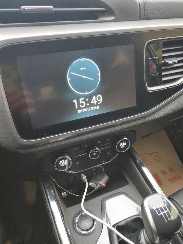 瑞虎8-车内中控锁住了怎么办才能打开