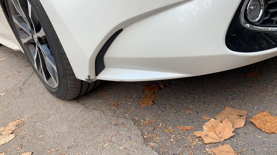 雷凌-新车，还没上牌，心疼啊啊啊啊啊啊啊啊啊，该如何补救??还有为什么今天手机蓝牙连车上，打电话有声音，播放音乐什么的没动静了?车上蓝牙设置里也显示手机和多媒体都连上了啊，请大神指点