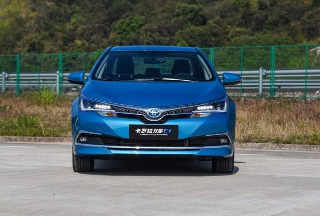 雷凌-2019款卡罗拉双擎E+，售价高达23万，就是为了每公里省2毛油钱吗?