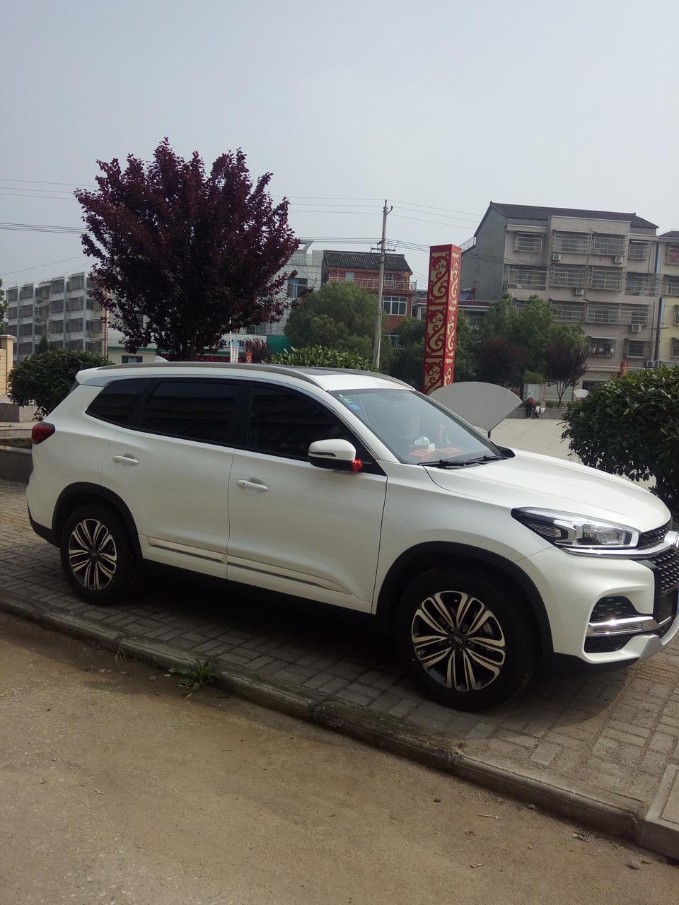 瑞虎8-手动豪华型的智能钥匙是不是不能关闭窗户？只能下降啦，麻烦哪位大神指点一下！