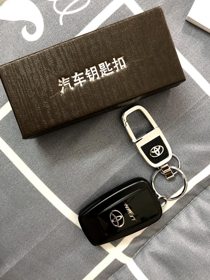 雷凌车钥匙丢了，现在用的是备用钥匙。别人要是捡到能开吗？4s备一把多少钱