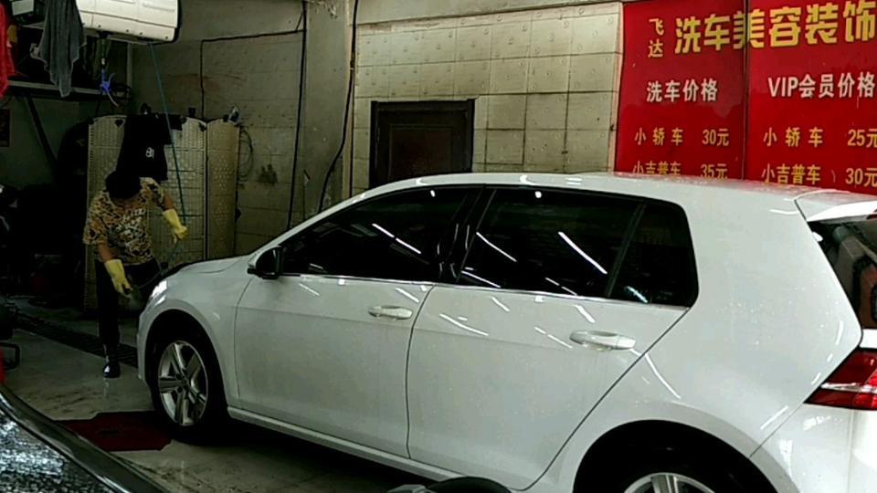 高尔夫2016自动舒适 ，1.6L,9000公里现在能卖多少钱？