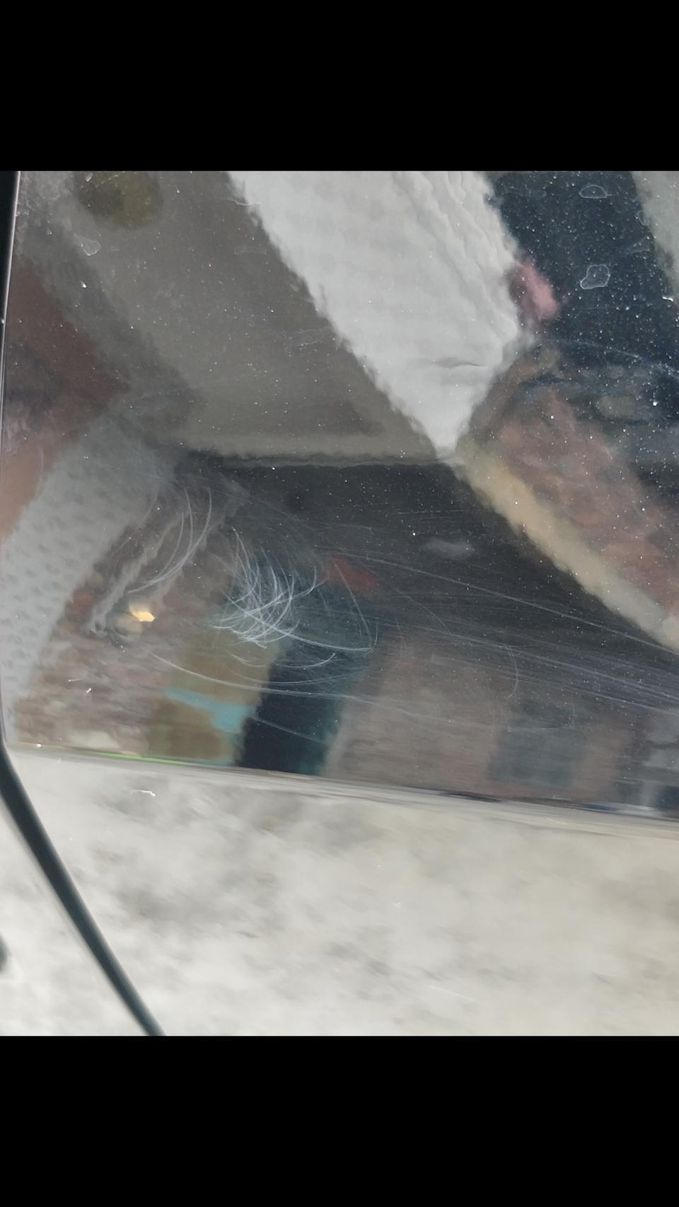 雷凌-这种划痕怎么办，被小孩划了一道长口子，然后我用牙膏擦了就成这样了，有办法自己弄吗?
