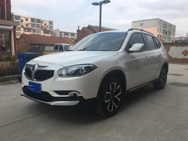 雷凌-小伙说，有钱后换合资车，难道买国产车只是因为穷吗？

国产车在最近几年的发展真的是太过于迅猛，甚至一度让很多合资车不得不反复降价来维持销量。毕竟在合资车面临各种问题的时候，国产车还是一如既往的只有点小毛病，讲真，有时候突然觉得国产车也不错，为什么要花那么多钱买合资车呢。不过最近有个朋友家的孩子的说法让我挺无语的，而且也应该是现在很多人的心声吧。那就是小伙说，现在是因为没钱才买的国产车，以后有钱换合资车。这让还开国产车的我情何以堪，难道买国产车只是因为穷吗？