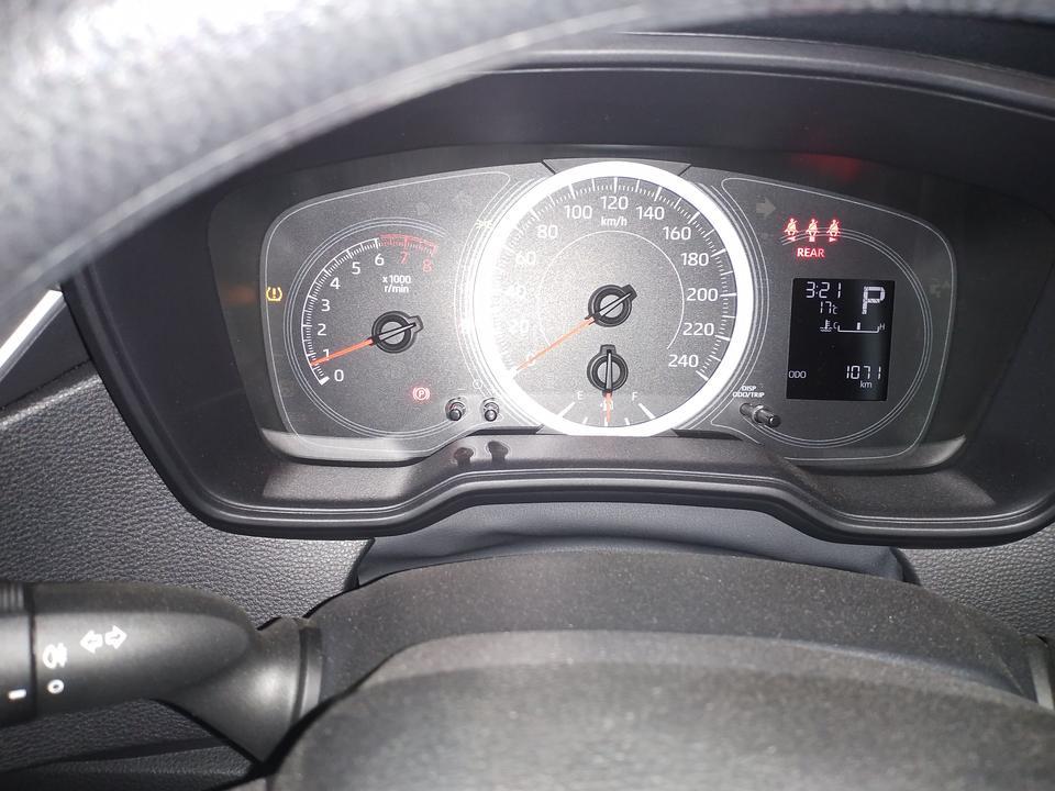 雷凌汽车，出现下面左上角这种情况是什么问题？