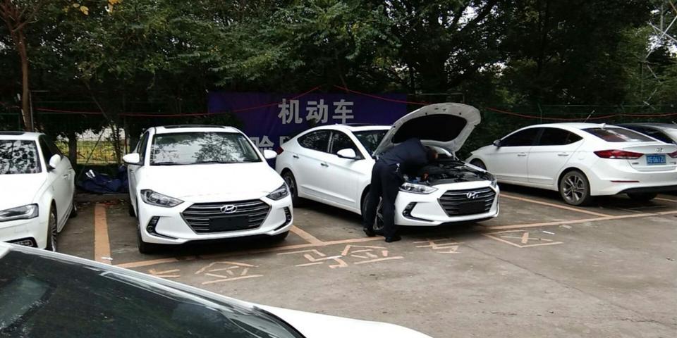 领动冬天时隔2-3天启动点火，第一脚刹车硬的像踩在石头上一样。上次熄火以后没碰过刹车，这是什么原因？？？你们的车有过这个问题吗？