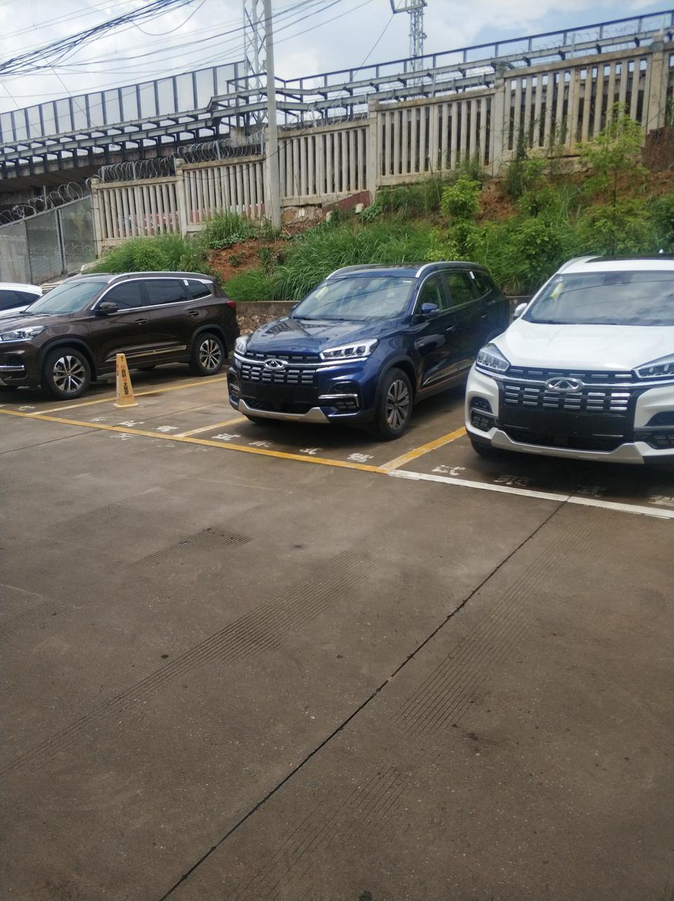 瑞虎8-虎八手动的上坡辅助好用不？能不能习惯不熄火和溜车。新手勿喷。
