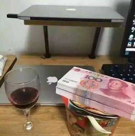 锐际-此车只有红色跟蓝色吗？没有白色黑色吗？怕只有这两个色 价格出来后心里激动啊