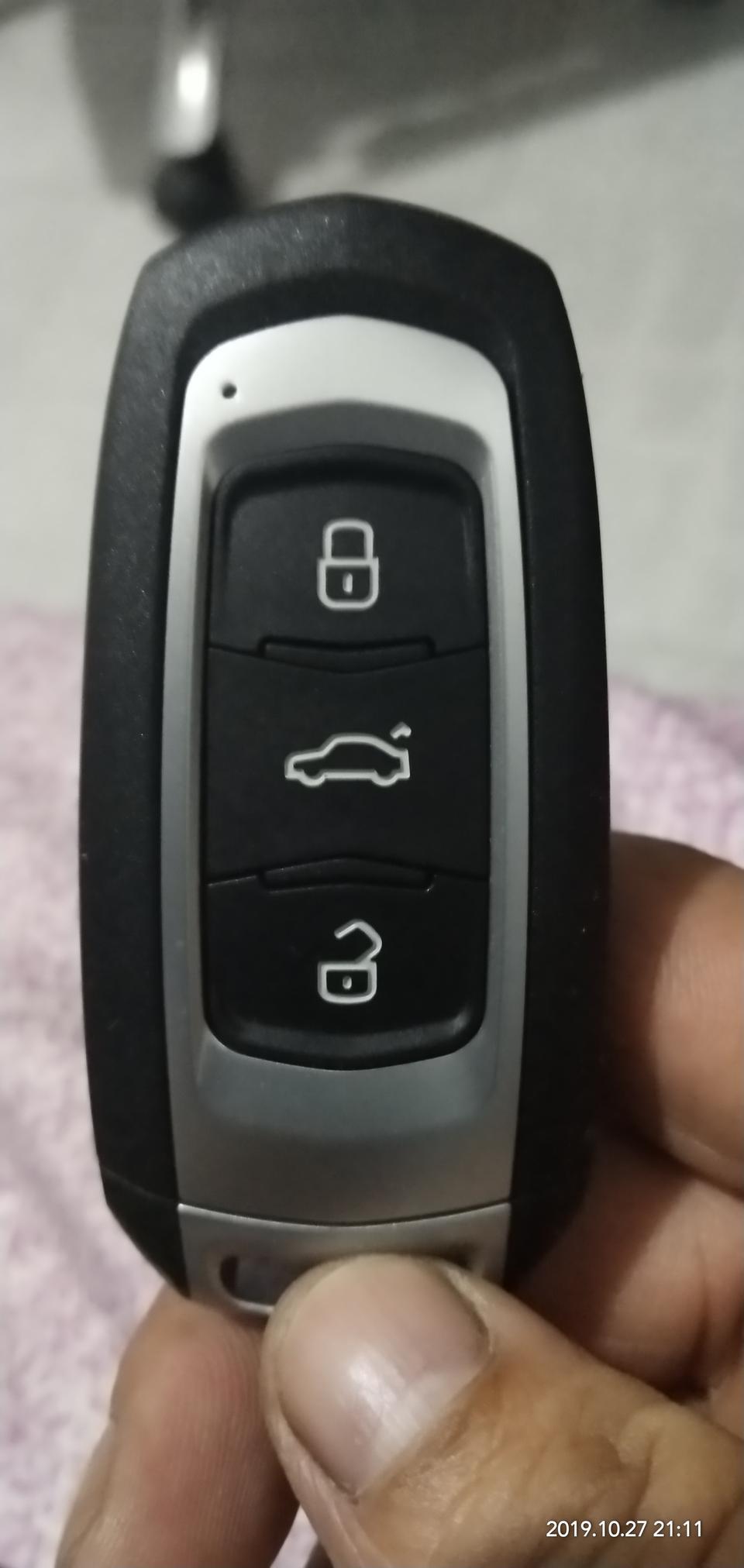 帝豪GL遥控钥匙怎么不能打开后备箱