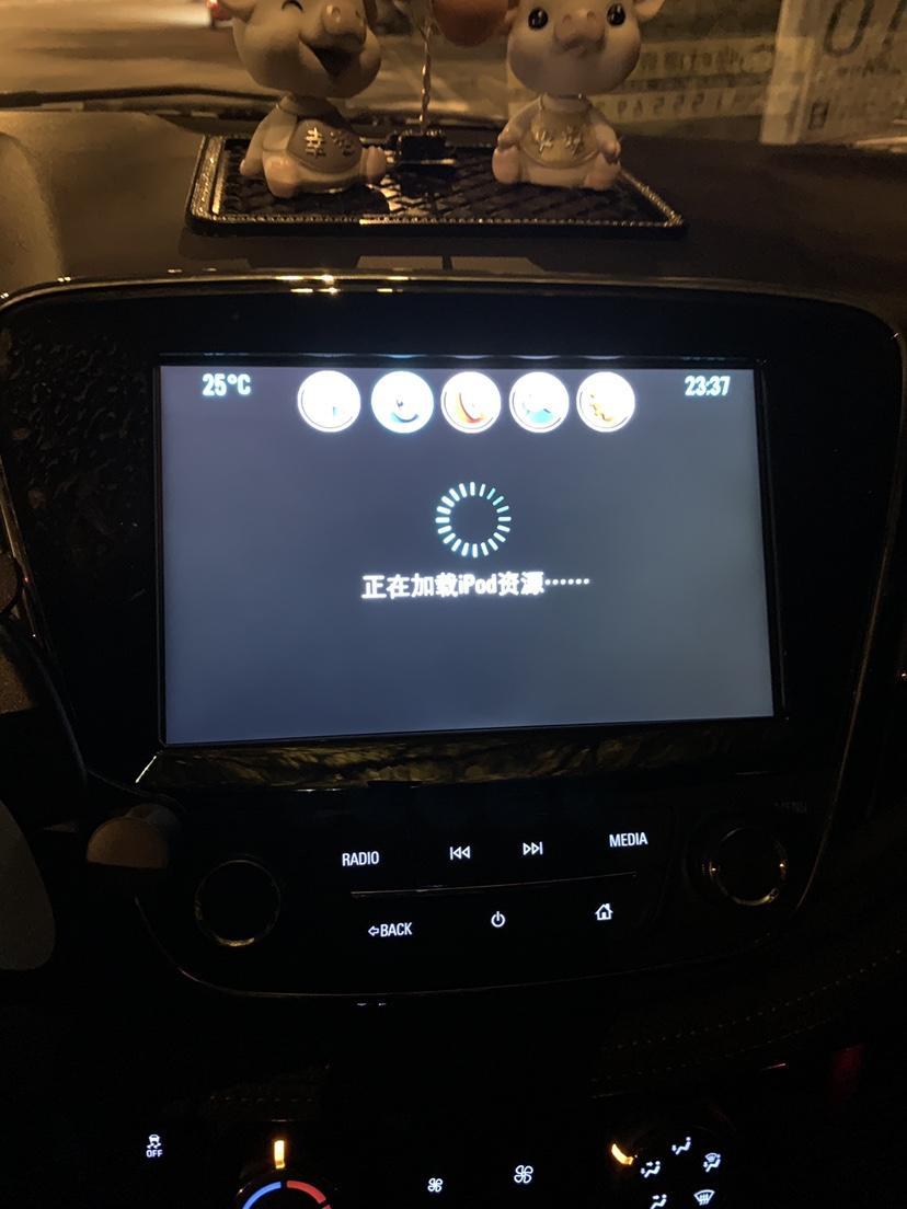 科鲁泽-中控大屏，连接苹果手机，怎么老是异常，