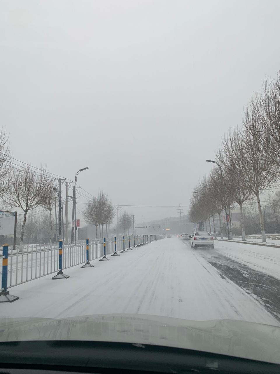 逍客-真冷，三九天的威力不容小觑，雪地胎必备就不用说了，关键你们启车一下就成功么？还有水温热的可真慢，求指教……