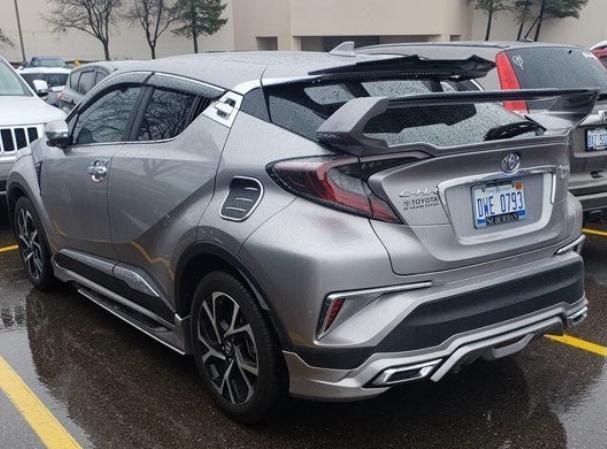 丰田c-hr-请问这款车2020款有没有黑色的？