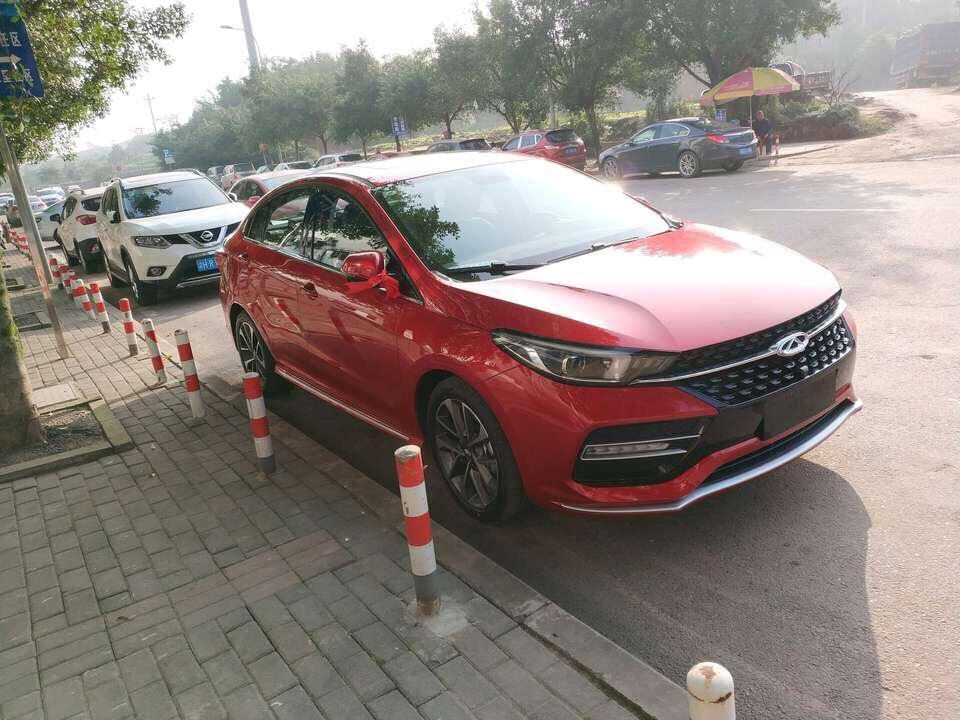 10.4艾瑞泽跟9.6帝豪都是中配，买哪个好呢？