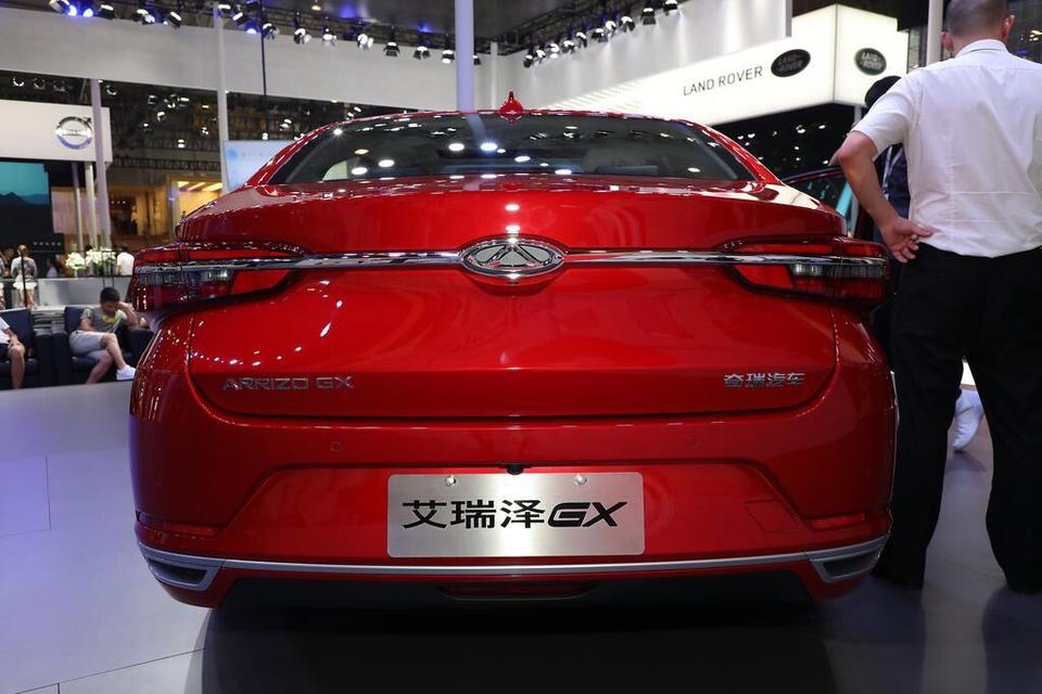 10.4艾瑞泽跟9.6帝豪都是中配，买哪个好呢？