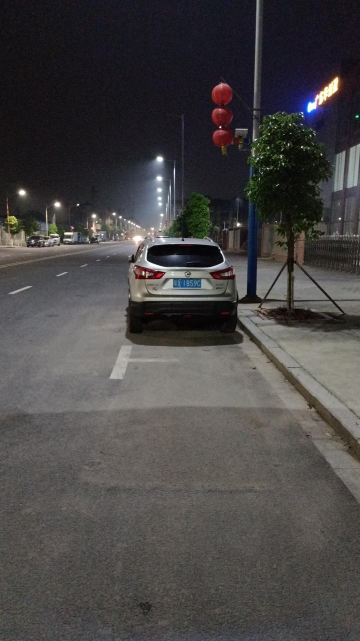 逍客-大家看看这是什么车，请问这部车落地多少