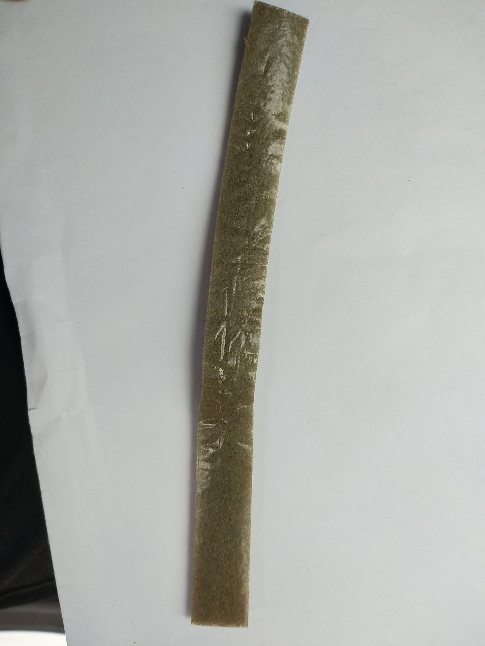 12款新福克斯 今天自己换空调滤芯时候 旧滤芯抽出来 发现有根海绵也跟着被带出来  海绵一面有双面胶 长大约15cm 宽2cm  有知道这个海绵干嘛用吗？求教
