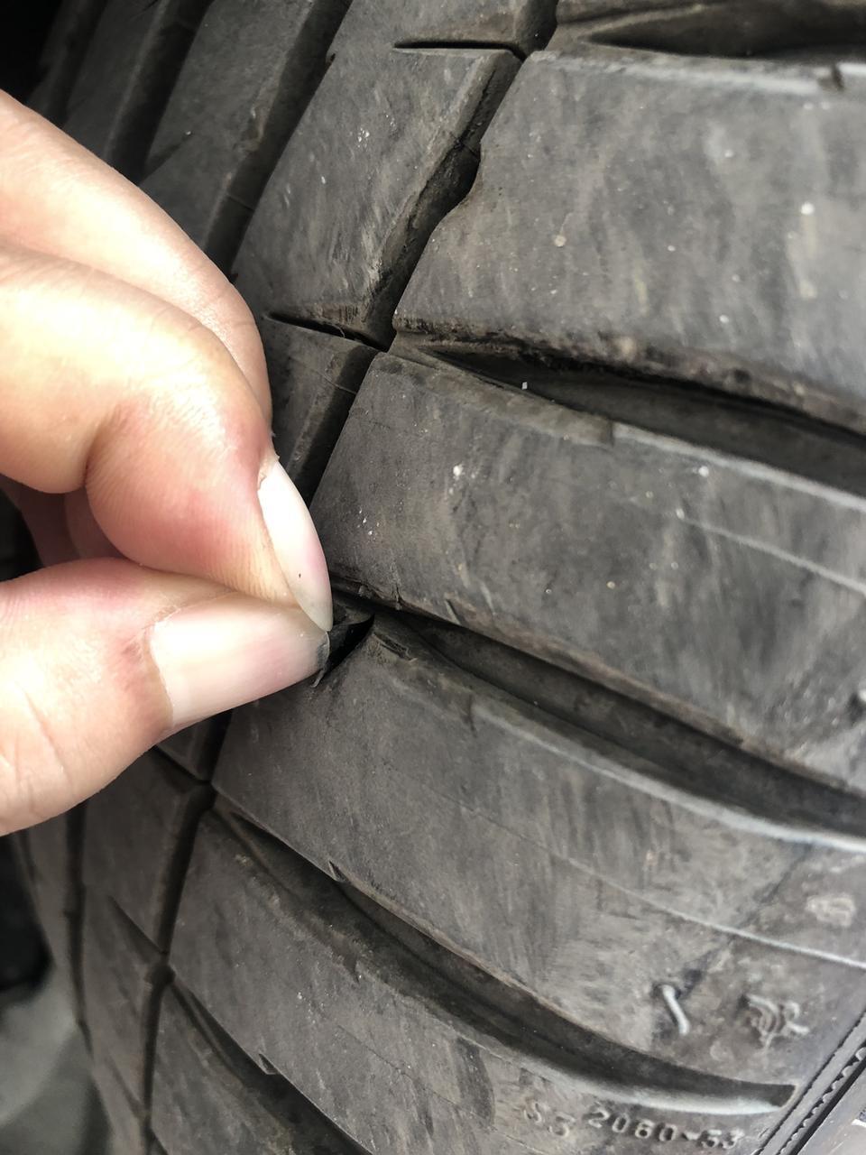福克斯-新车还没到一个月，19款米胖子的，要紧吗？能跑高速没？