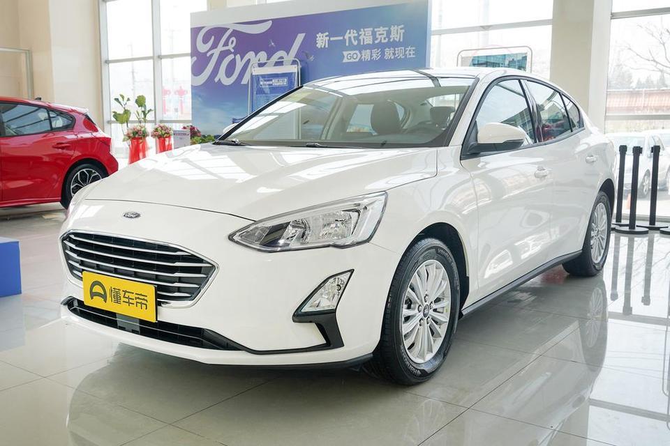 哪位大神儿能给出2019新一代福克斯三厢变成“床车”的方案？谢谢！